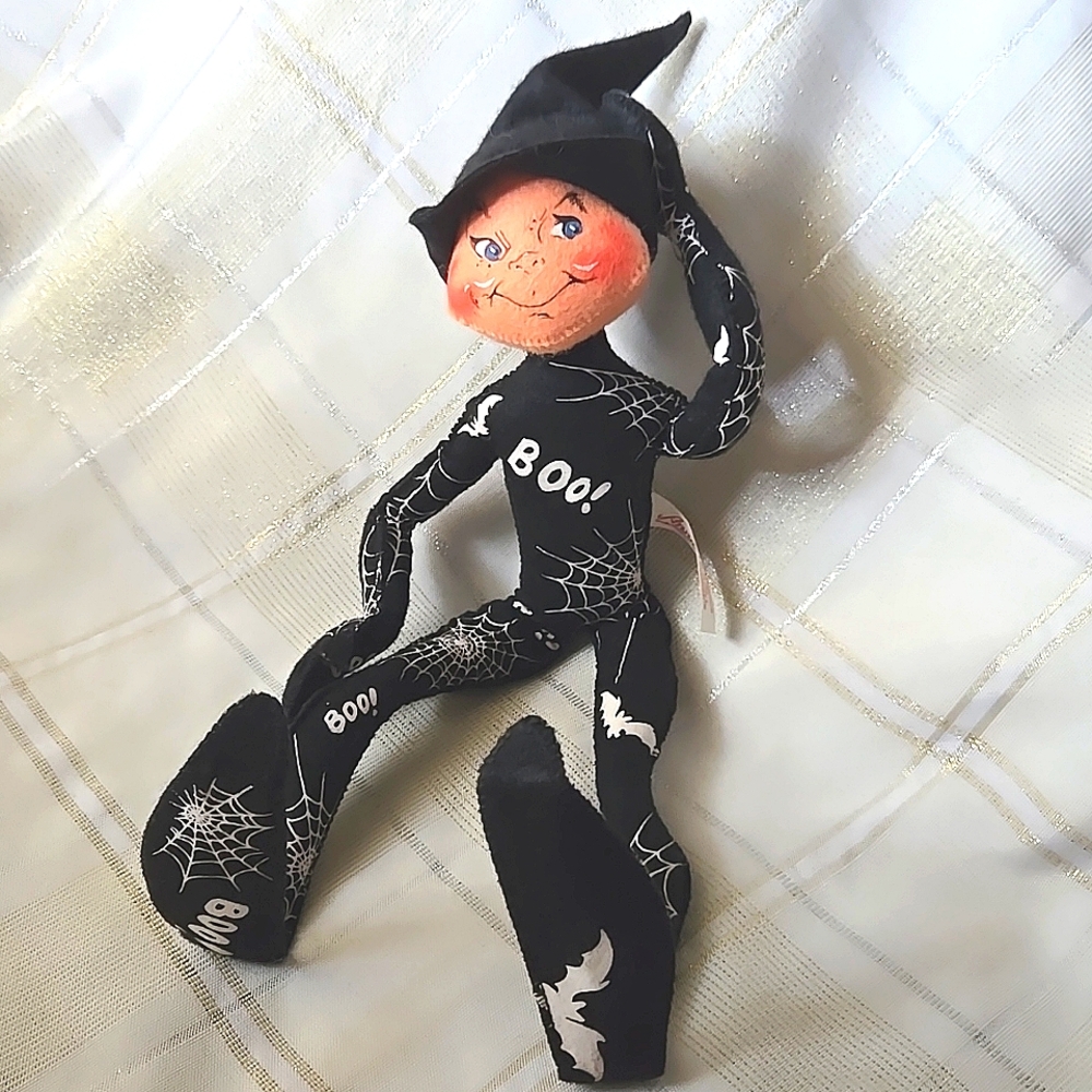 Annalee Black Spiderweb Elf